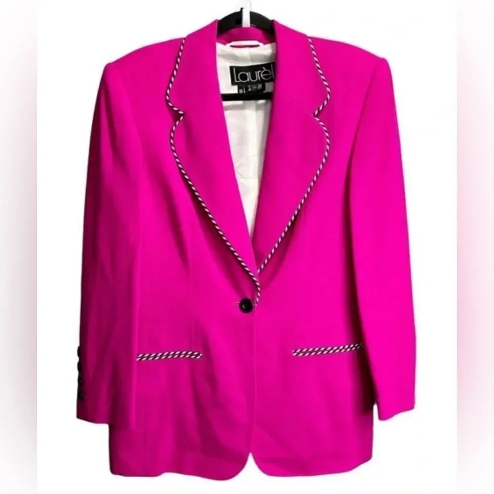 Vintage Laurèl Magenta Pink with Black/White Trim Blazer and Skirt Suit Set